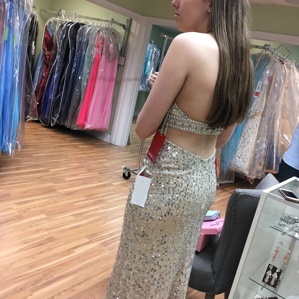 Prom Gown - Picture 2 of 3